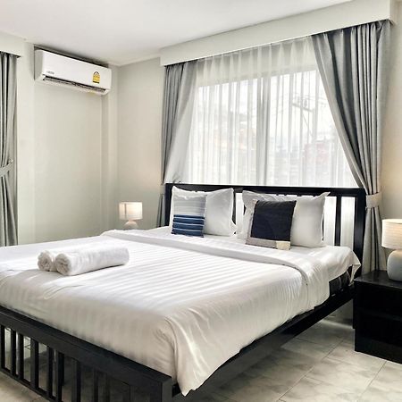 Beachwalk Minotel Patong Exterior photo